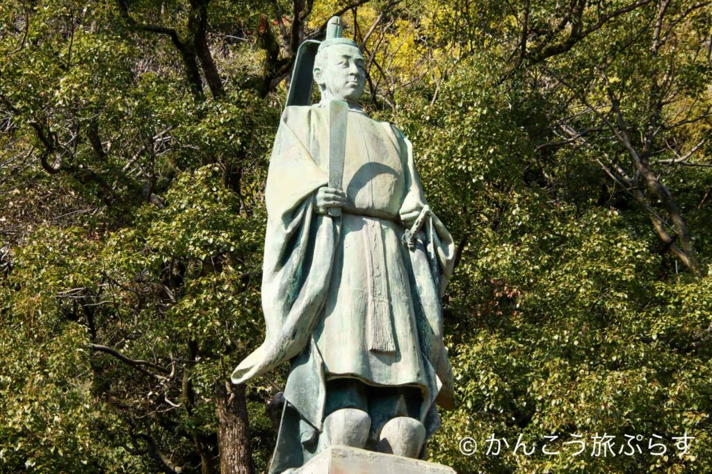 照国神社